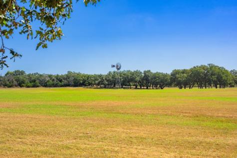 2 Sultemeier-moellering Road Fredericksburg TX 78624