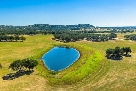 2 Sultemeier-moellering Road Fredericksburg TX 78624