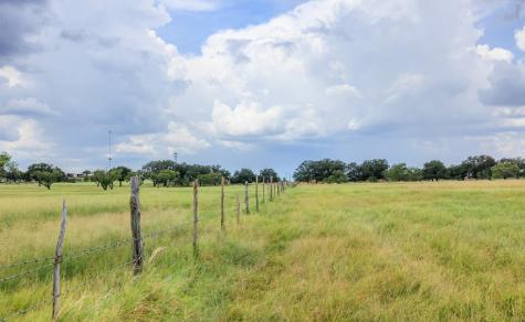 1080 S Eagle Street Fredericksburg TX 78624