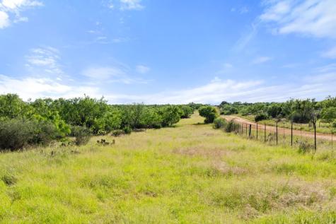 6304 County Road 110 Llano TX 78643