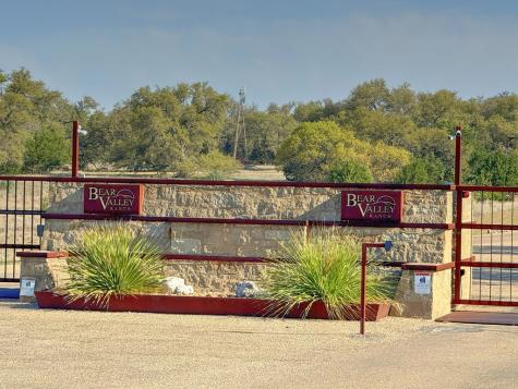 0016 Premier View Drive Fredericksburg TX 78624