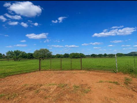 5850 Ranch Road 385 London TX 76854