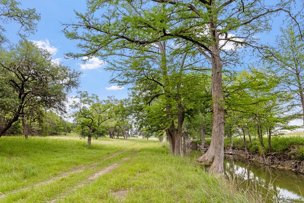 Lot 6 Coldwater Drive Camp Verde TX 78010