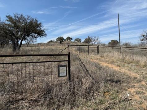 1919 N State Highway 16 Llano TX 78643