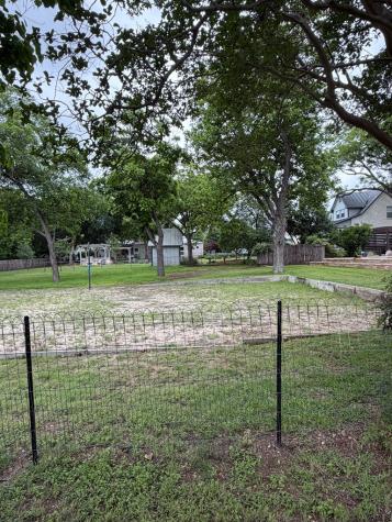507 W Schubert Street Fredericksburg TX 78624