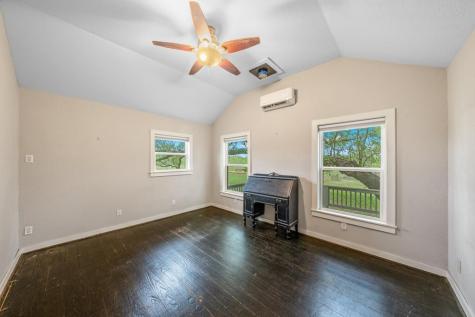 1114 Meadowlark Drive Fredericksburg TX 78624