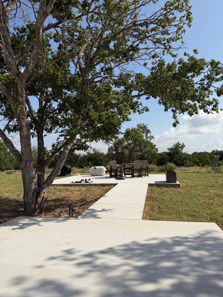 232 Resort Court Fredericksburg TX 78624