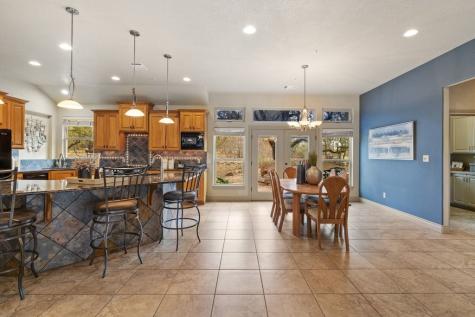 232 Crooked Oak Lane Round Mountain TX 78663