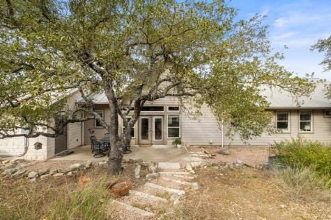 232 Crooked Oak Lane Round Mountain TX 78663