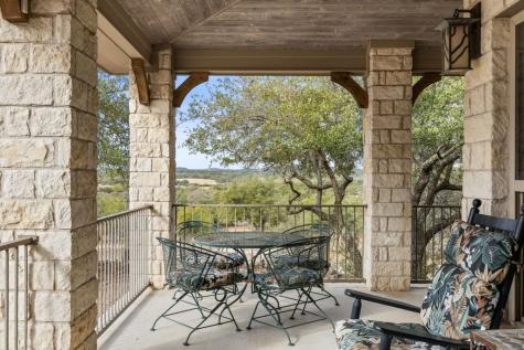 232 Crooked Oak Lane Round Mountain TX 78663