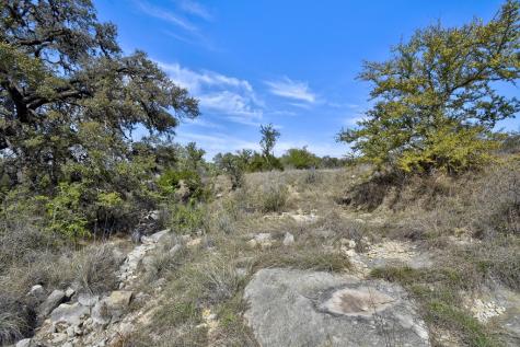 343 Cattle Creek Johnson City TX 78636