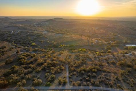343 Cattle Creek Johnson City TX 78636