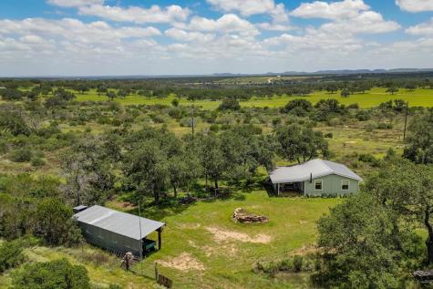 691 Grape Creek Road Johnson City TX 78636
