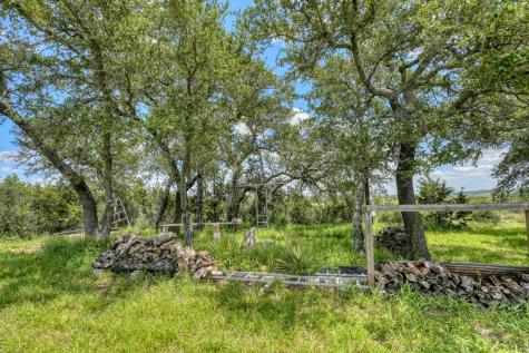 691 Grape Creek Road Johnson City TX 78636