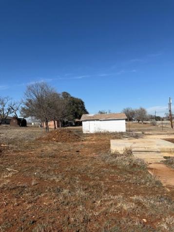 1001 W Main Street Llano TX 78643