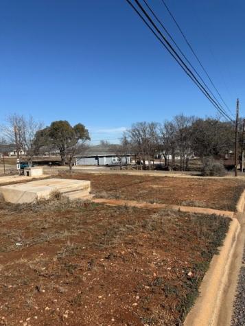 1001 W Main Street Llano TX 78643