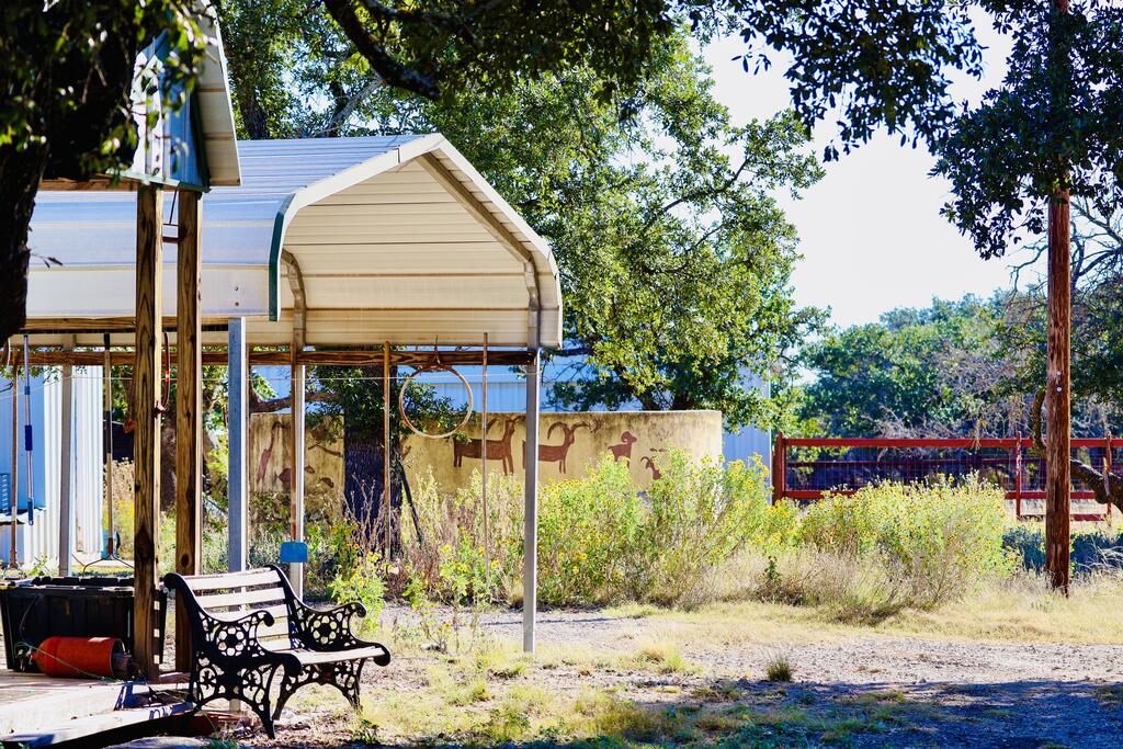 1031 Shin Oak Junction TX 76854
