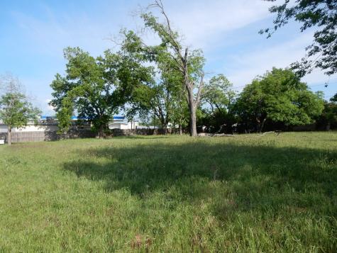 105 W Walch Avenue Fredericksburg TX 78624