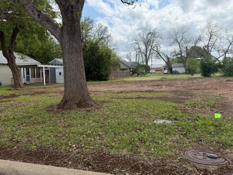 211 W Centre Street Fredericksburg TX 78624