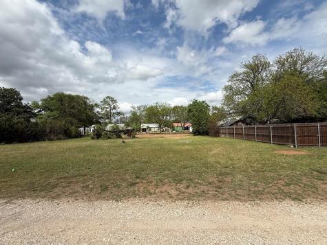 211 W Centre Street Fredericksburg TX 78624