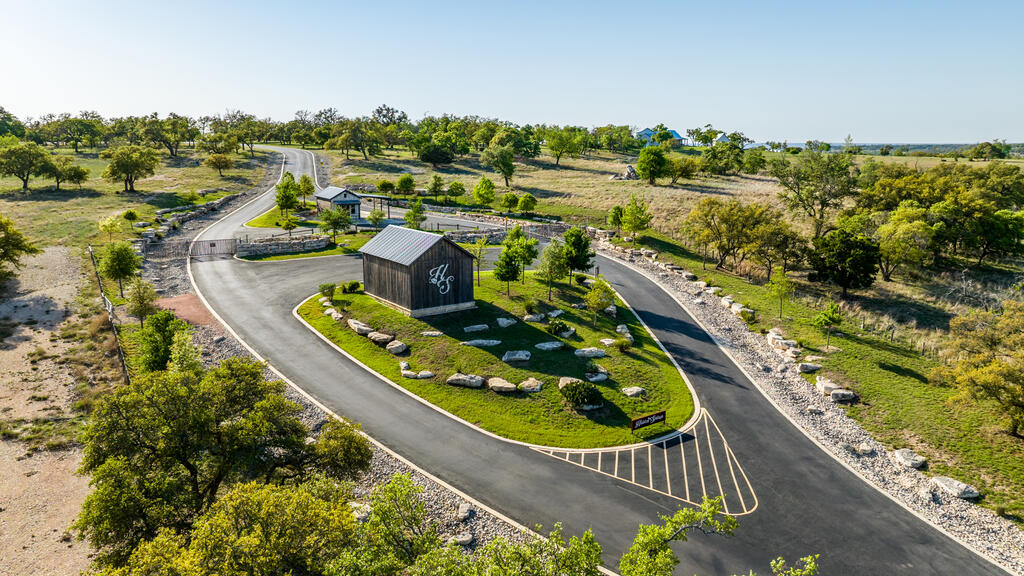 330 Inspiration Loop Fredericksburg TX 78624