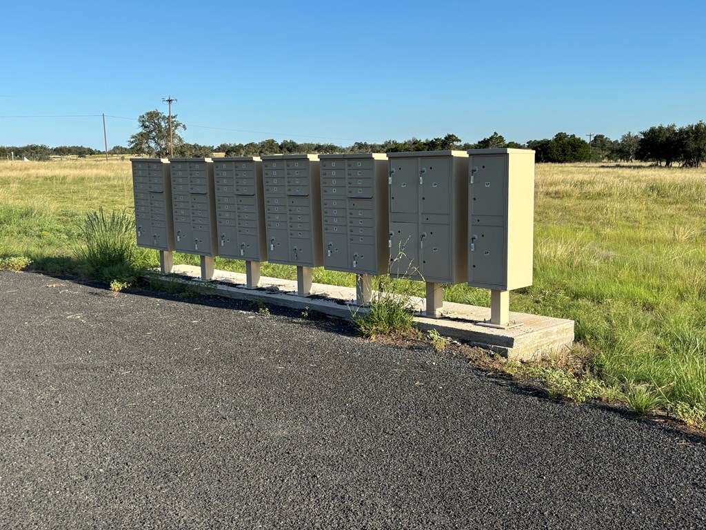 183 Lipan Loop Harper TX 78631