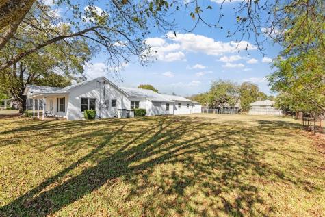 802 Apple Street Fredericksburg TX 78624