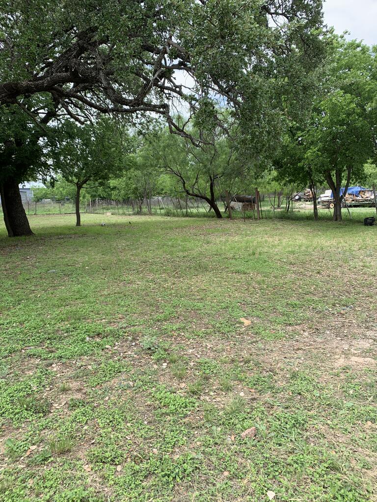 1308 S Melville Brady TX 76825