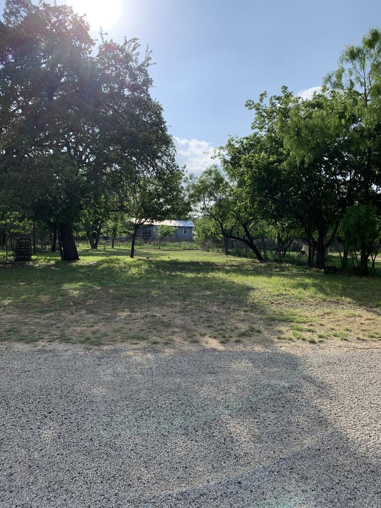 1308 S Melville Brady TX 76825