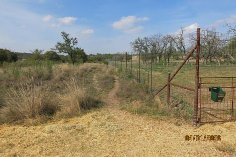 1 Fm 2093 Fredericksburg TX 78624
