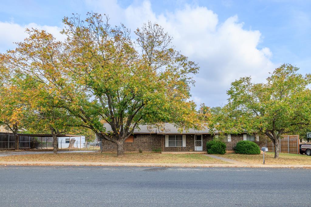 308 Frederick Road Fredericksburg TX 78624