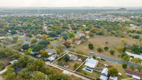 308 Frederick Road Fredericksburg TX 78624