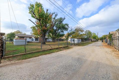 308 Frederick Road Fredericksburg TX 78624