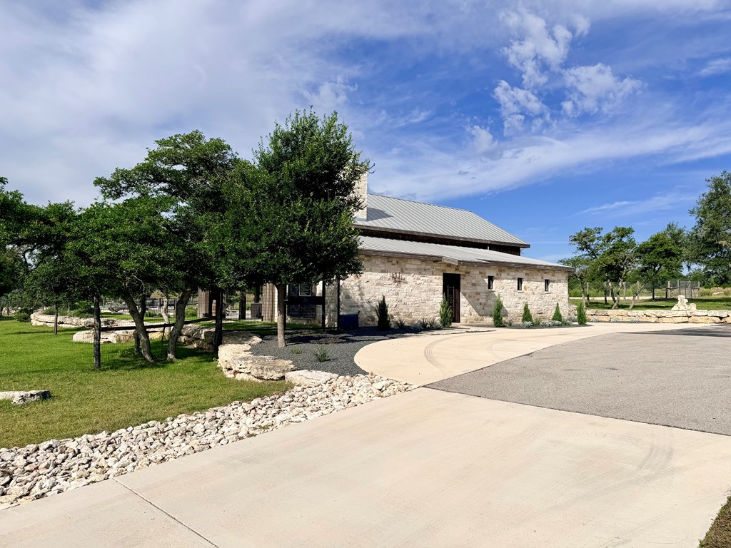 485 Inspiration Loop Fredericksburg TX 78624