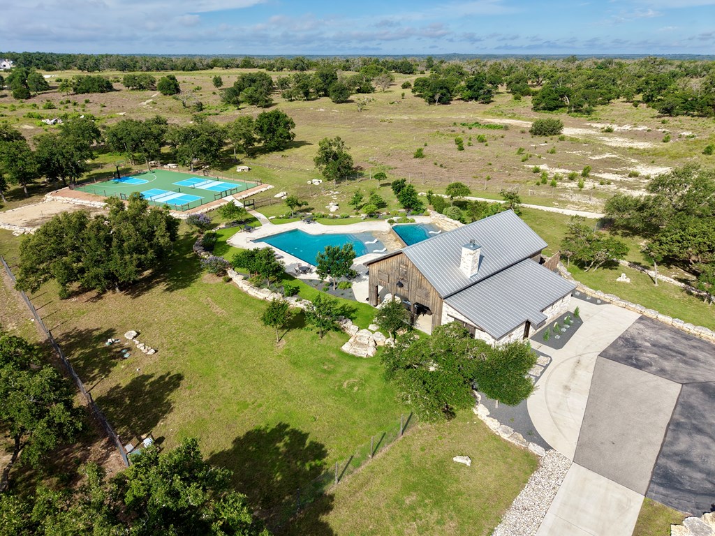 485 Inspiration Loop Fredericksburg TX 78624
