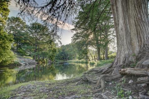 246 River Road Hunt TX 78024