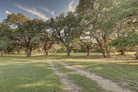 246 River Road Hunt TX 78024