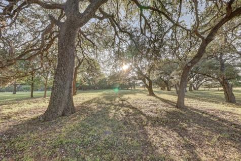 246 River Road Hunt TX 78024