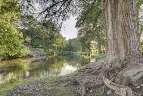 246 River Road Hunt TX 78024