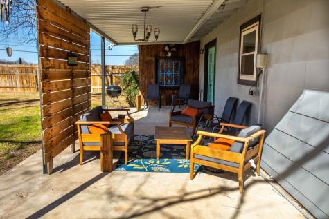 599 E Highway Street Fredericksburg TX 78624