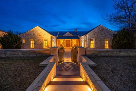 705 W Creek Street Fredericksburg TX 78624