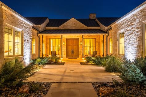705 W Creek Street Fredericksburg TX 78624