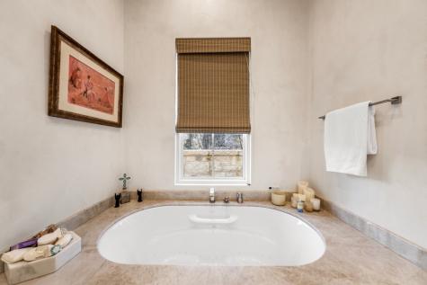 705 W Creek Street Fredericksburg TX 78624