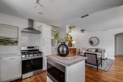 320 W Morse Street Fredericksburg TX 78624