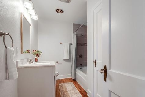320 W Morse Street Fredericksburg TX 78624