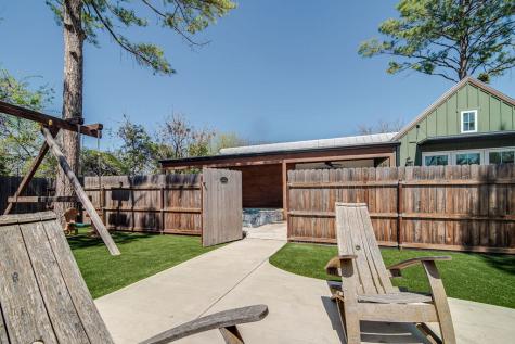 320 W Morse Street Fredericksburg TX 78624