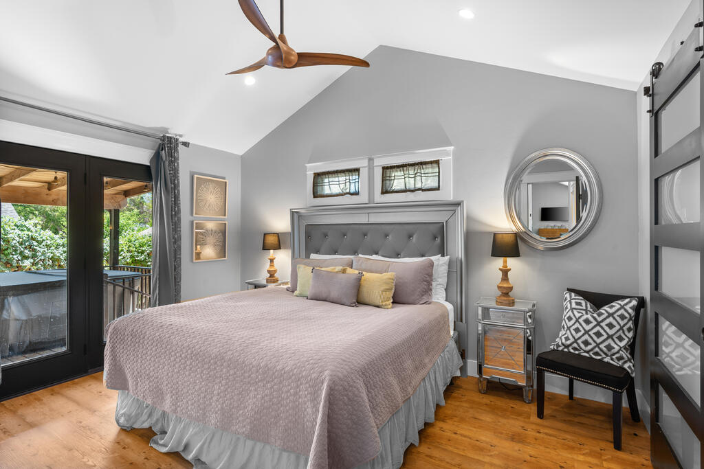 109 S Bowie Fredericksburg TX 78624