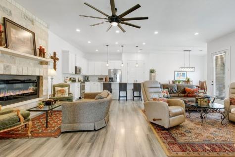106 Madrona Lane Fredericksburg TX 78624
