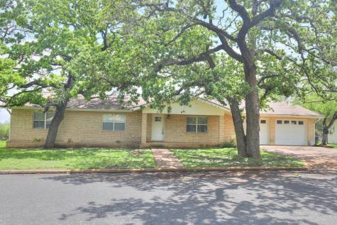 211 Forest Trail Drive Fredericksburg TX 78624