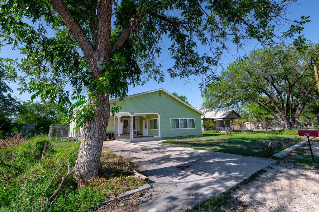 1510 N Llano Street Junction TX 76849